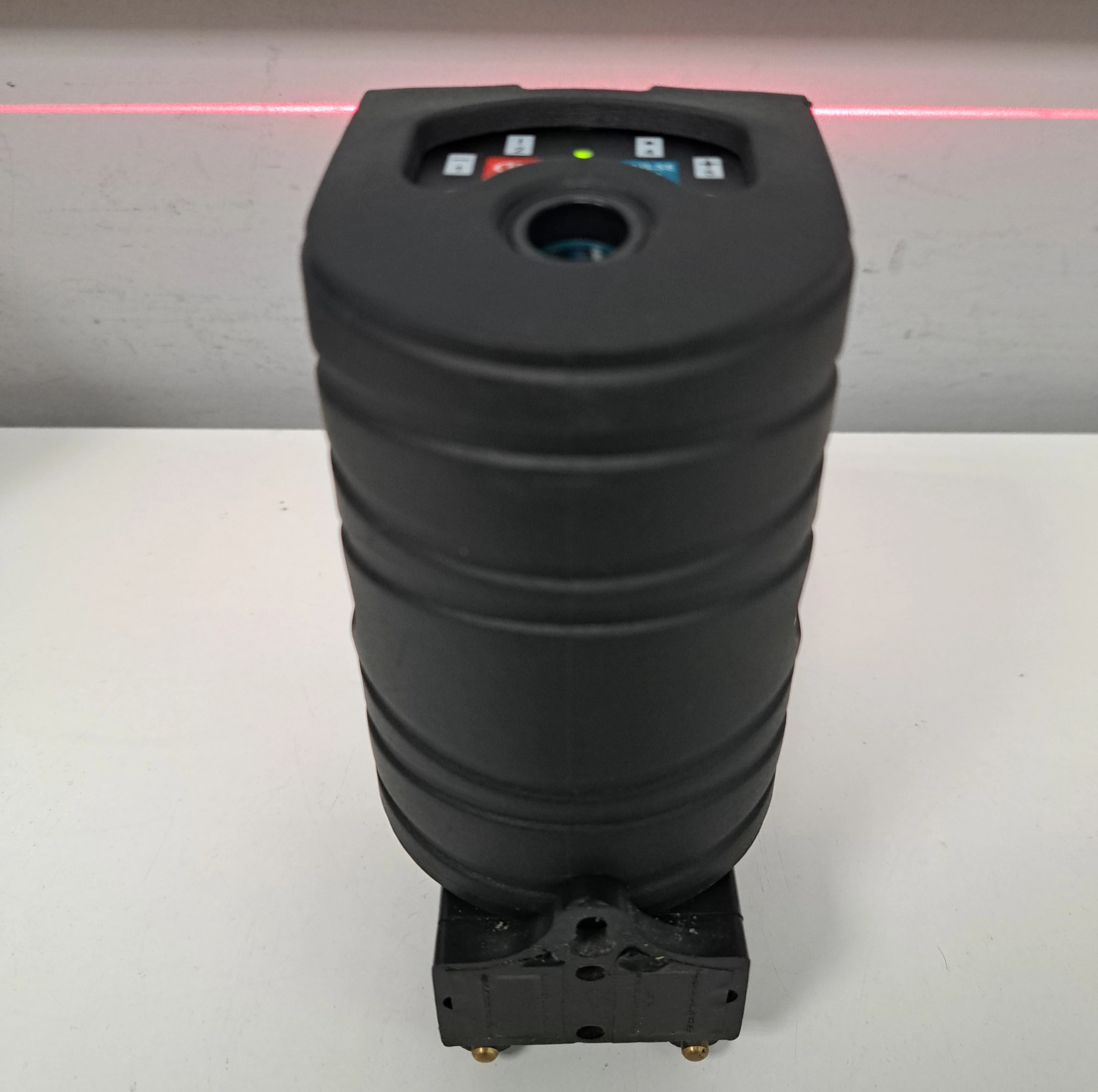 laser-krzyzowo-punktowy-makita-sk103p-kod-producenta-sk105dz