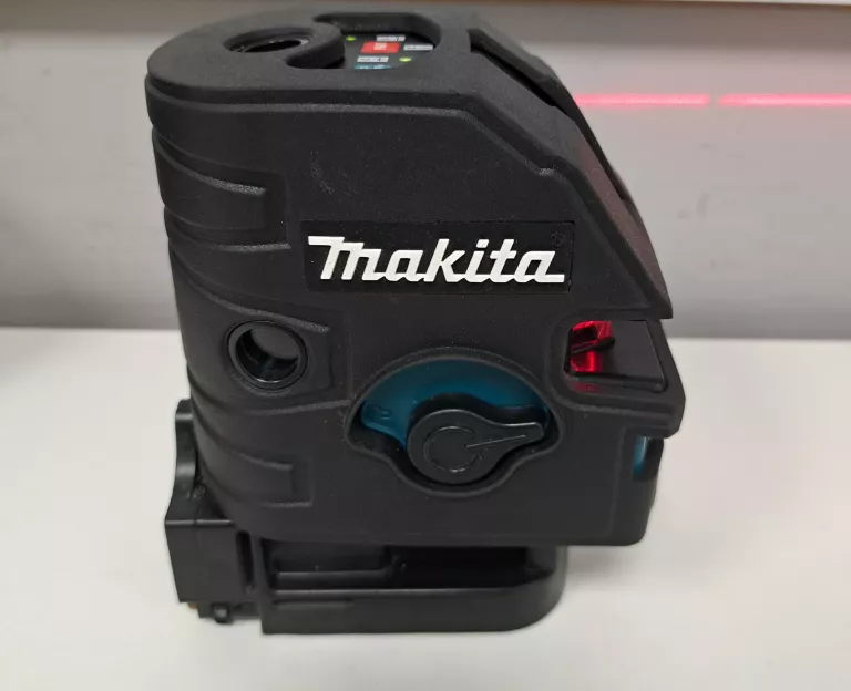 laser-krzyzowo-punktowy-makita-sk103p-maksymalny-zasieg-pracy-25