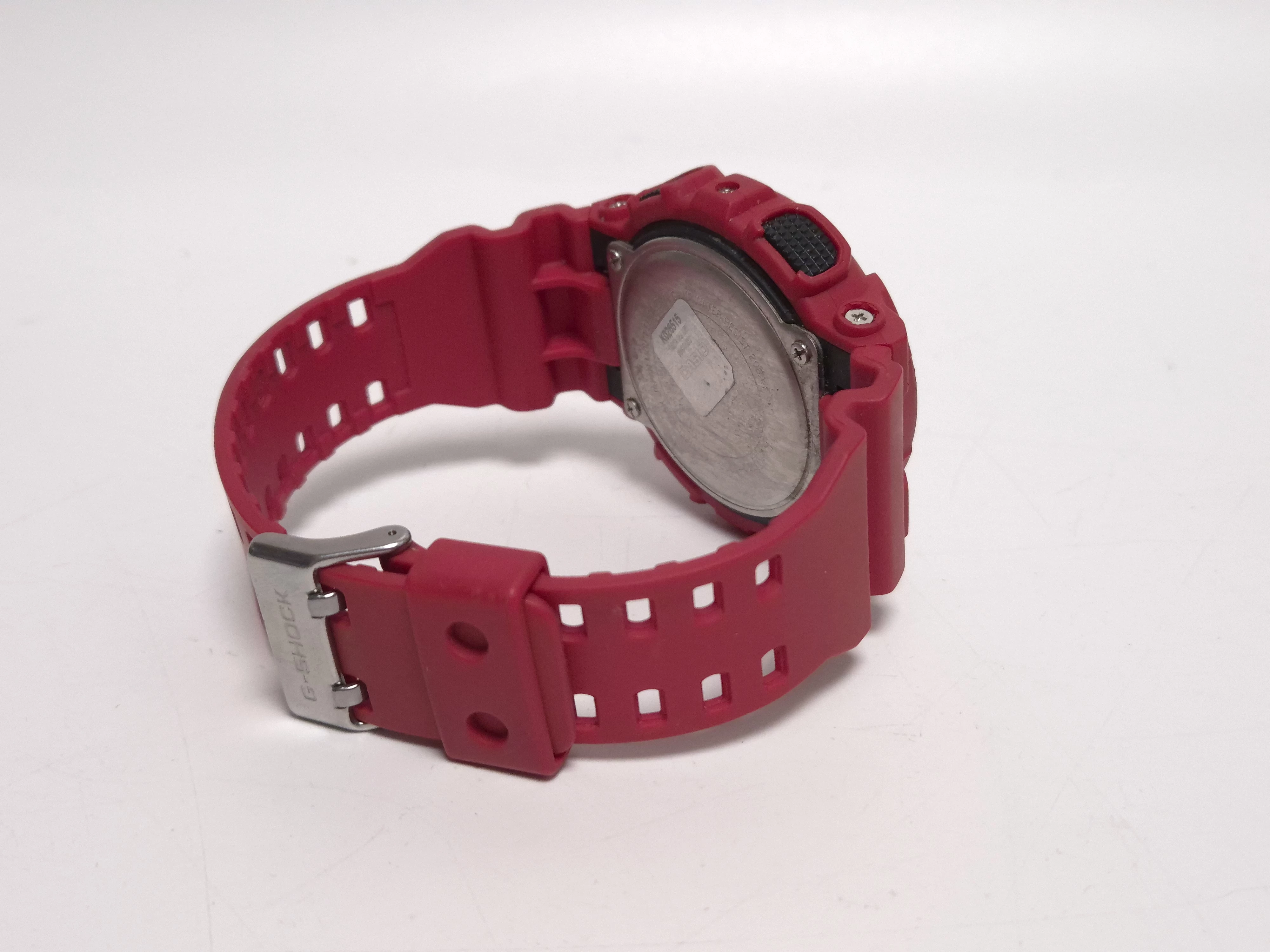 zegarek-casio-gshock-czerwony-ga-100b-material-paska-129219-10