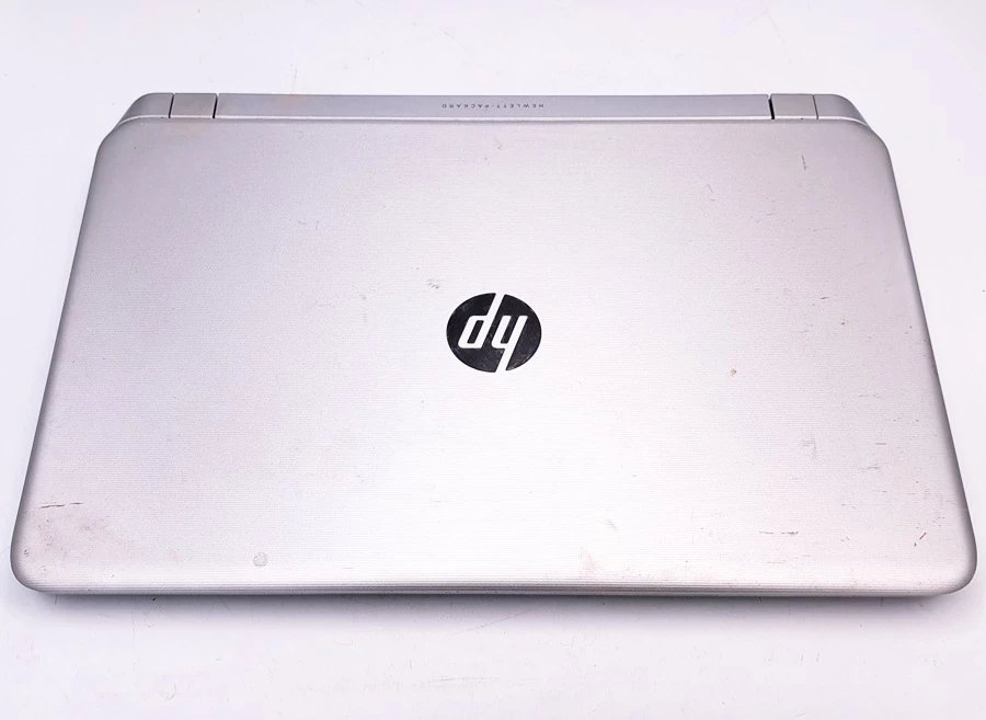 laptop-hp-protectsmart-przekatna-ekranu-1560