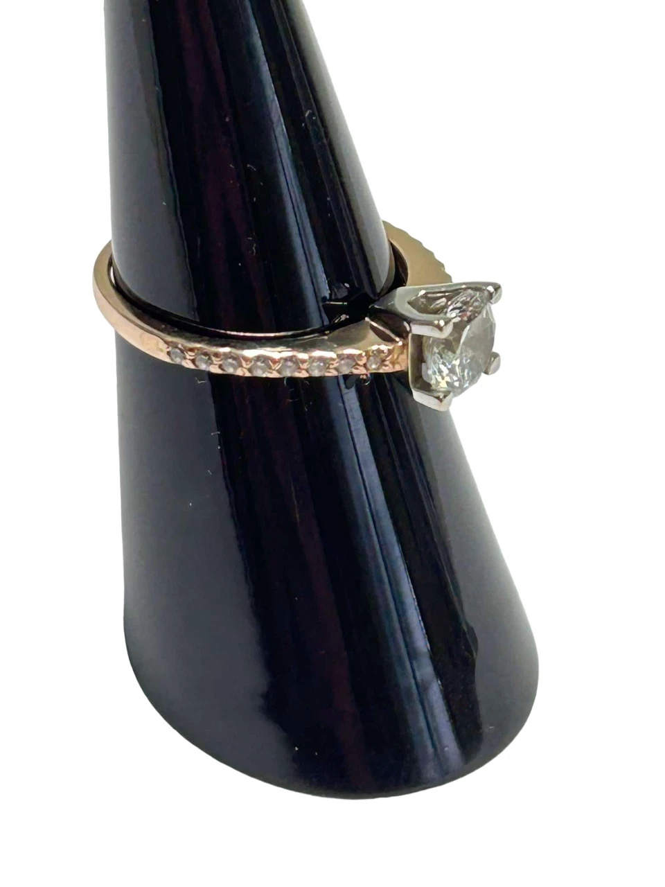 zloty-pierscionek-z-cyrkoniami-244g585r11-material-15835-2