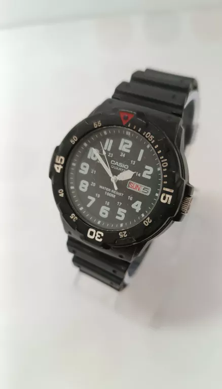 ZEGAREK CASIO QUARTZ MRW200H