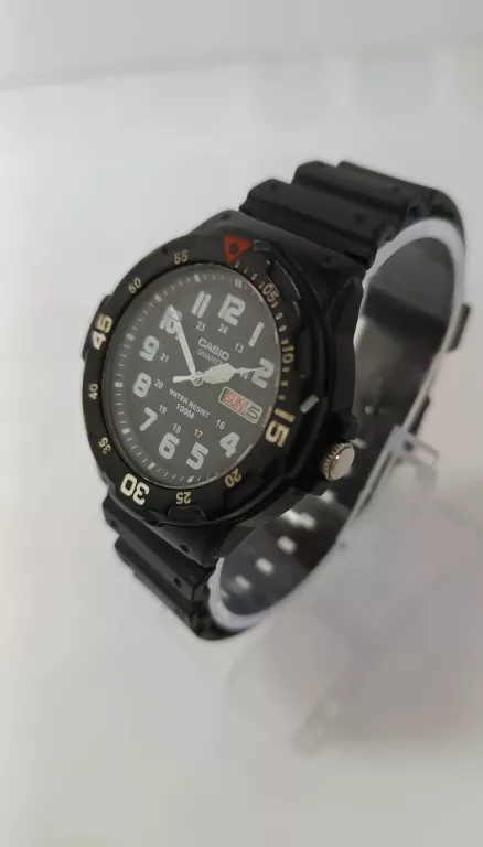 ZEGAREK CASIO QUARTZ MRW200H