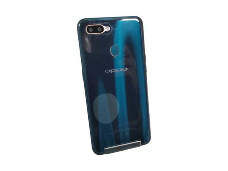 TELEFON OPPO AX7