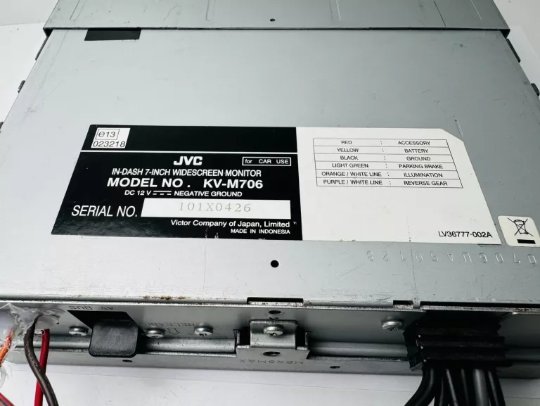 MONITOR SAMOCHODOWY JVC KV-M706