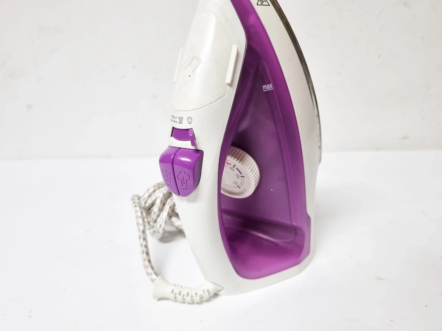 zelazko-clatronic-db-1800-a1-marka-248811-1021949