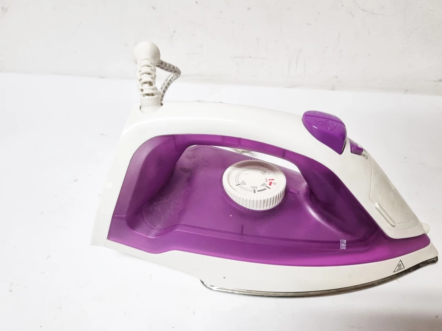 zelazko-clatronic-db-1800-a1-moc-260000