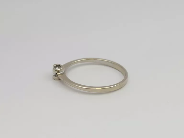 pierscionek-z-bialego-zlota-z-brylantem-005ct-585-14k-r17-153g-rozmiarsrednica-wew-mm-372-17