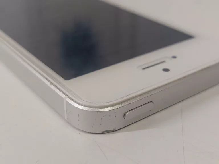 TELEFON APPLE IPHONE SE 2 GB / 64 GB 4G (LTE) SREBRNY