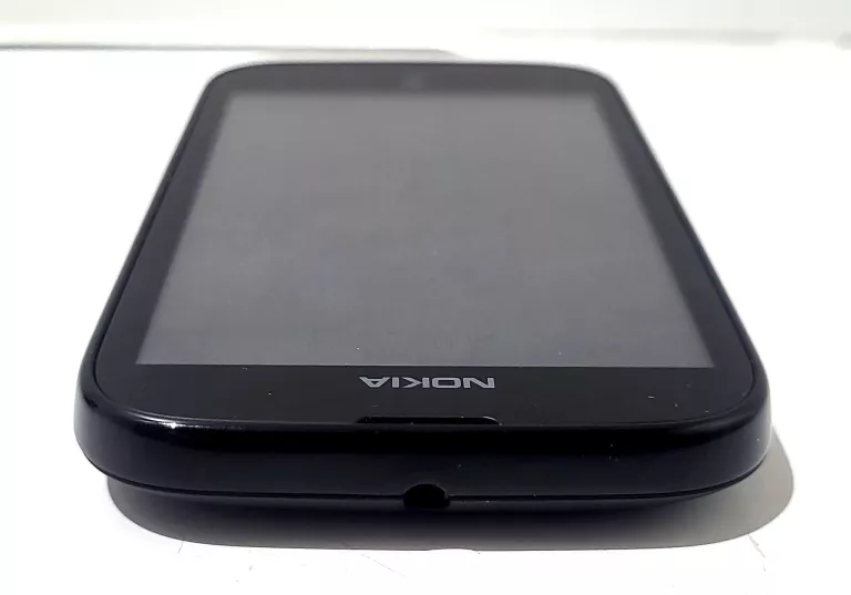 telefon-nokia-lumia-510-przekatna-ekranu-400