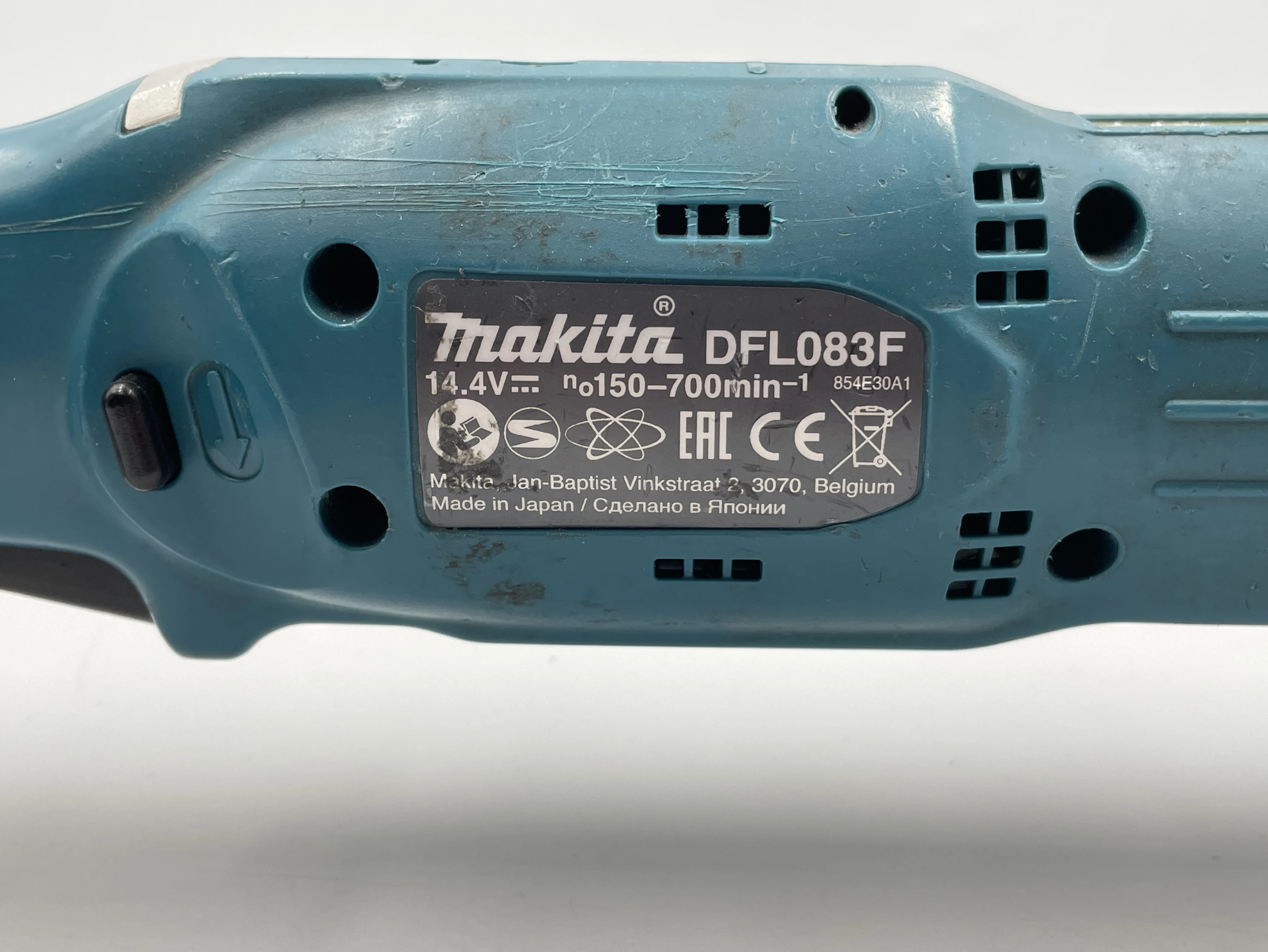 klucz-dynamometryczny-katowy-makita-dfl083fz-144v-aku-40ah-stan-11323-2