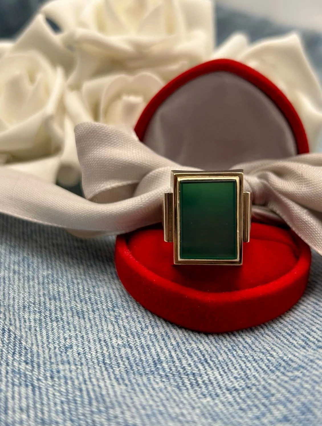 sliczny-zloty-333-sygnet-z-zielonym-kamieniem-784g-rozm-21-kolor-dominujacy-205826-982069