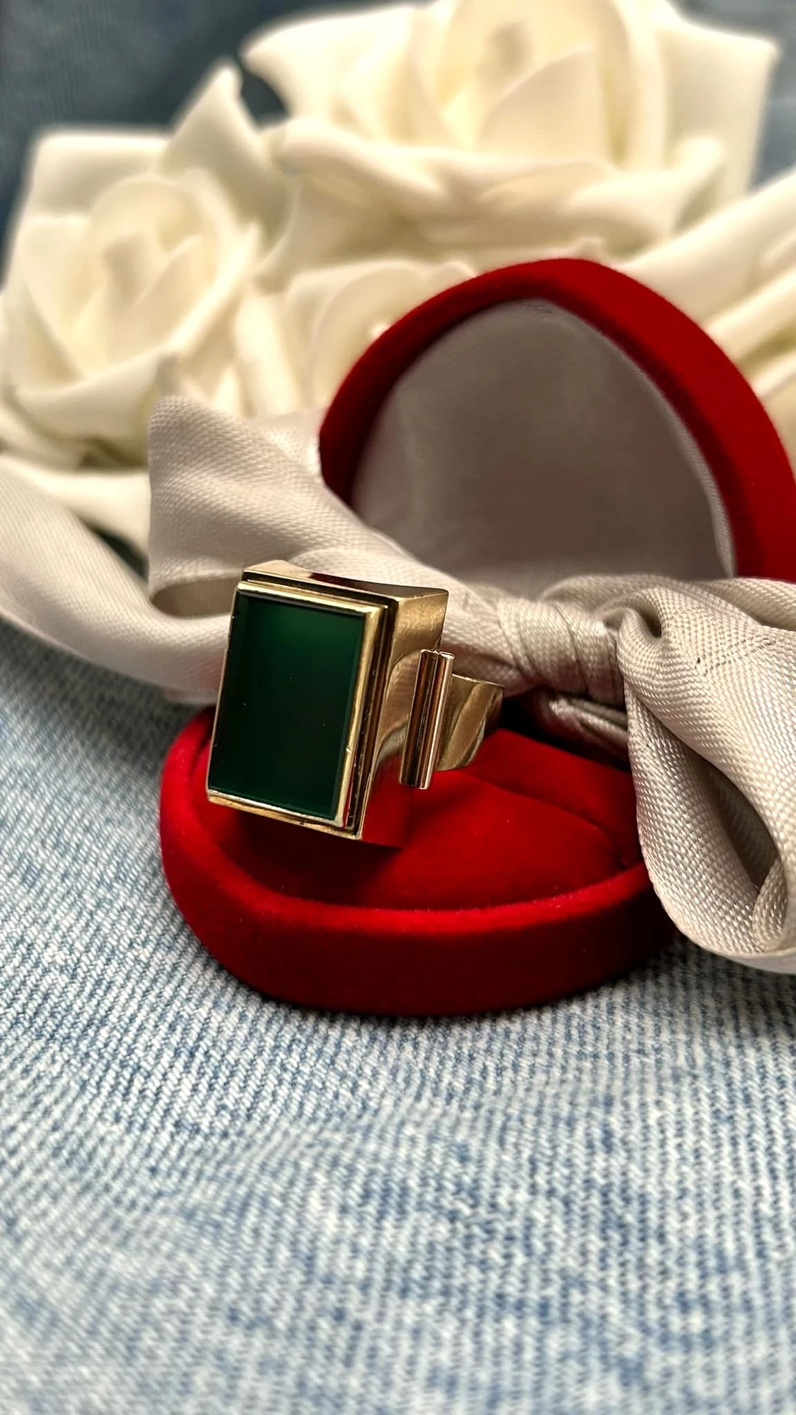 sliczny-zloty-333-sygnet-z-zielonym-kamieniem-784g-rozm-21-rodzaj-2205-2