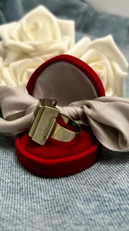 sliczny-zloty-333-sygnet-z-zielonym-kamieniem-784g-rozm-21-stan-11323-2