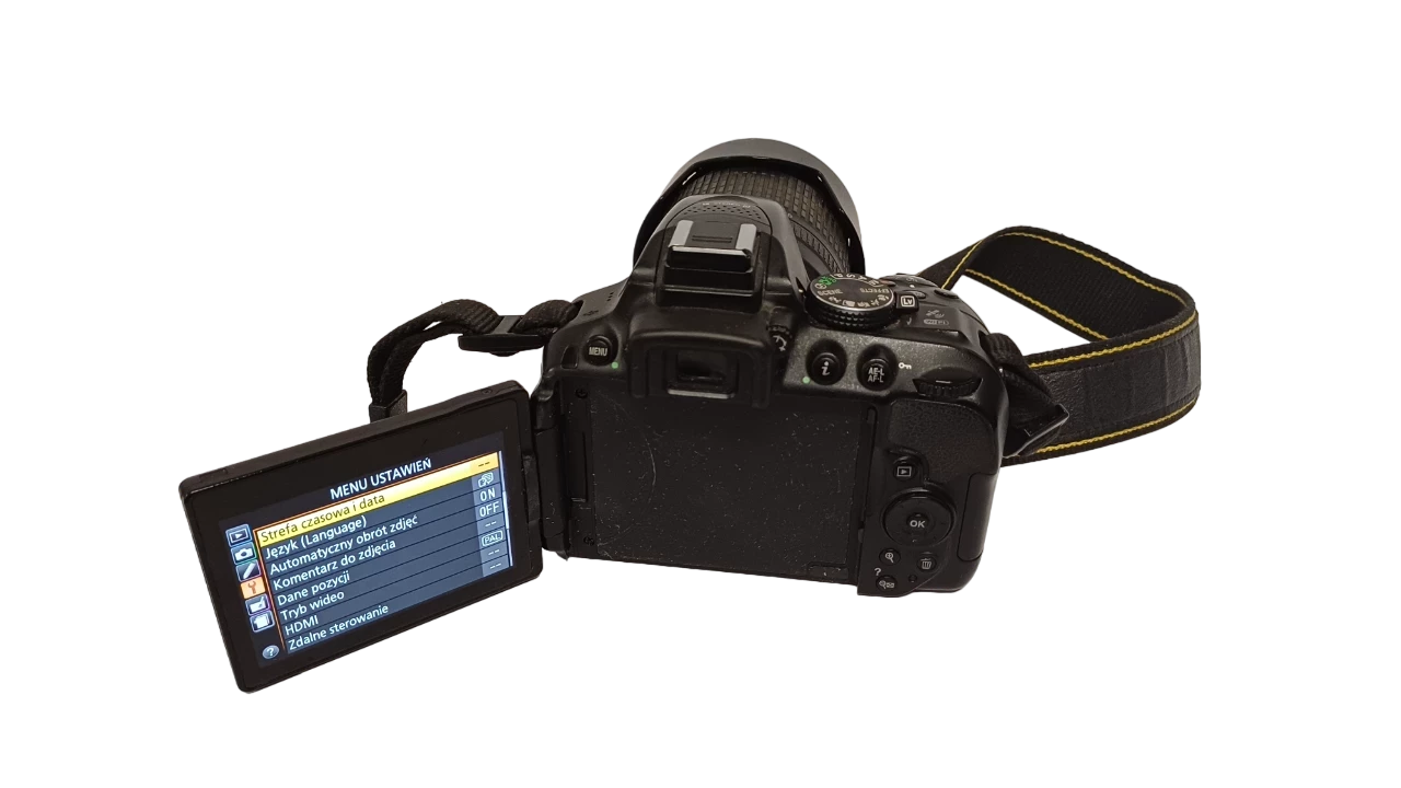 lustrzanka-nikon-d5300-korpus-18-105mm-w-zestawie-814-2