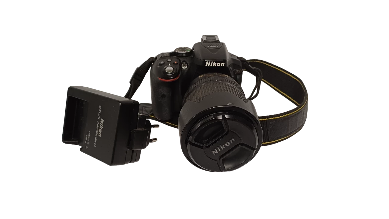 lustrzanka-nikon-d5300-korpus-18-105mm-batorego-1a-zabki