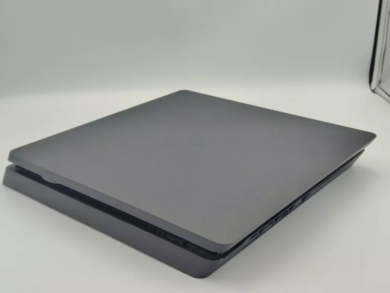 KONSOLA PS4 SLIM 1 TB PAD