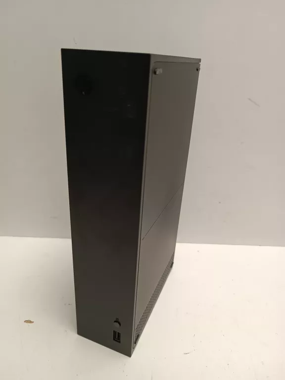 KONSOLA XBOX SERIES S 1TB