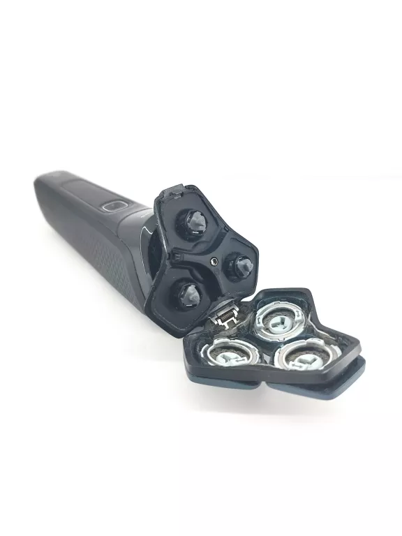 GOLARKA PHILIPS SHAVER SERIES 7000 (S7783)