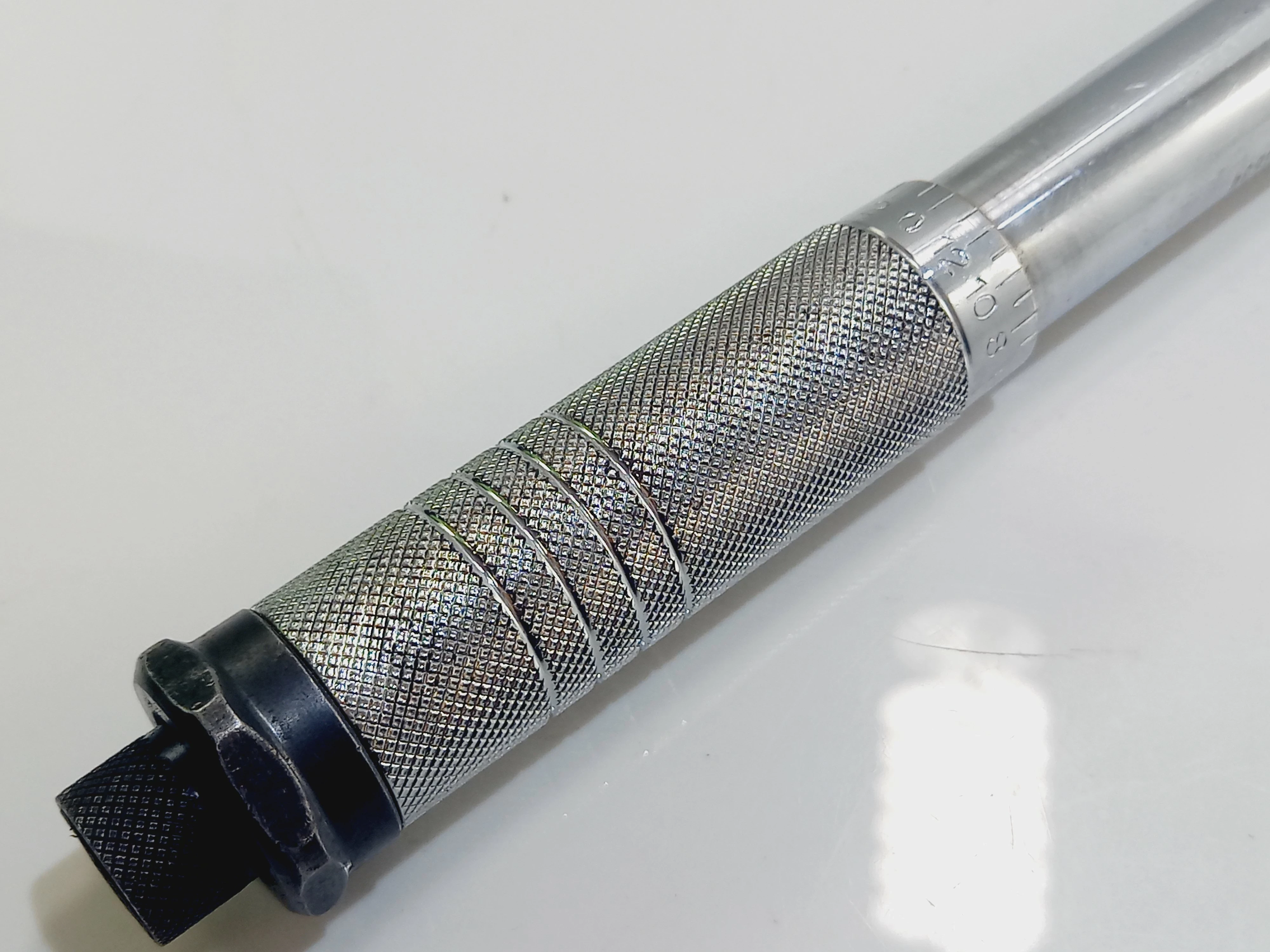 klucz-dynamometryczny-magnusson-12-product-id-9f74b296-7e35-4f0a-a22d-319c04ec9f4f