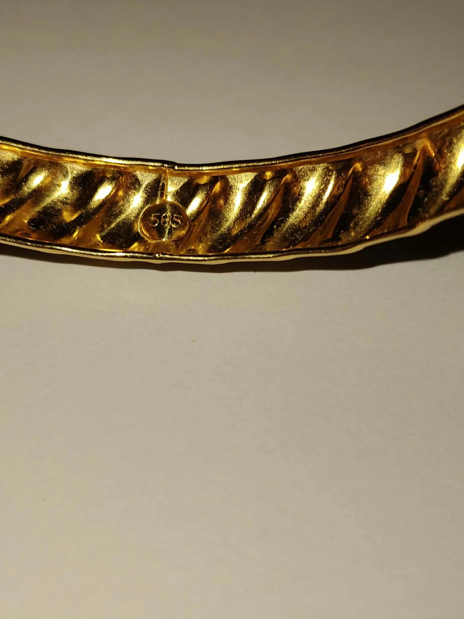 zlota-bransoletka-585-sztywne-kolo-kamien-17088-524288