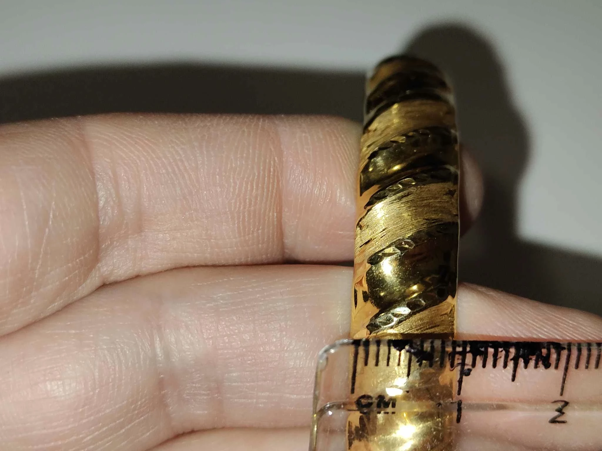 zlota-bransoletka-585-sztywne-kolo-ean-gtin-5903710560374