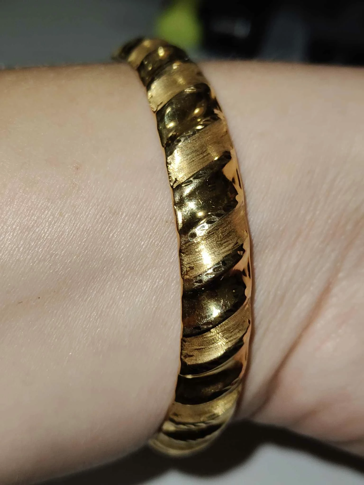 zlota-bransoletka-585-sztywne-kolo-marka-226434-956622