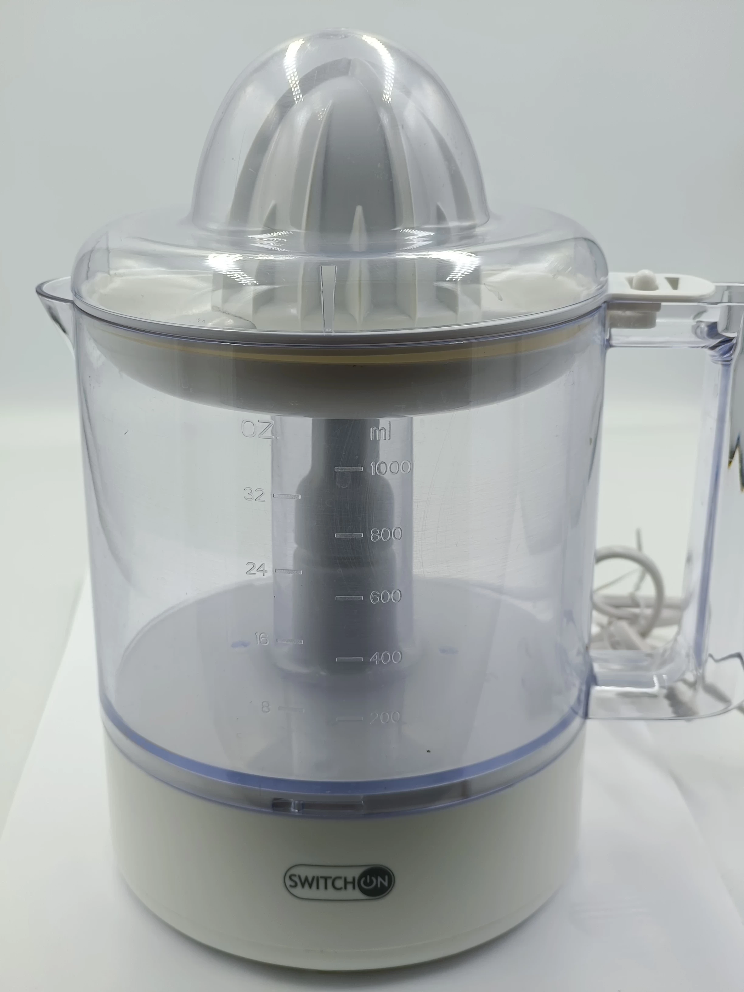 wyciskarka-do-sokow-switch-on-cp-b0101puedlko-ean-gtin-4063367245077