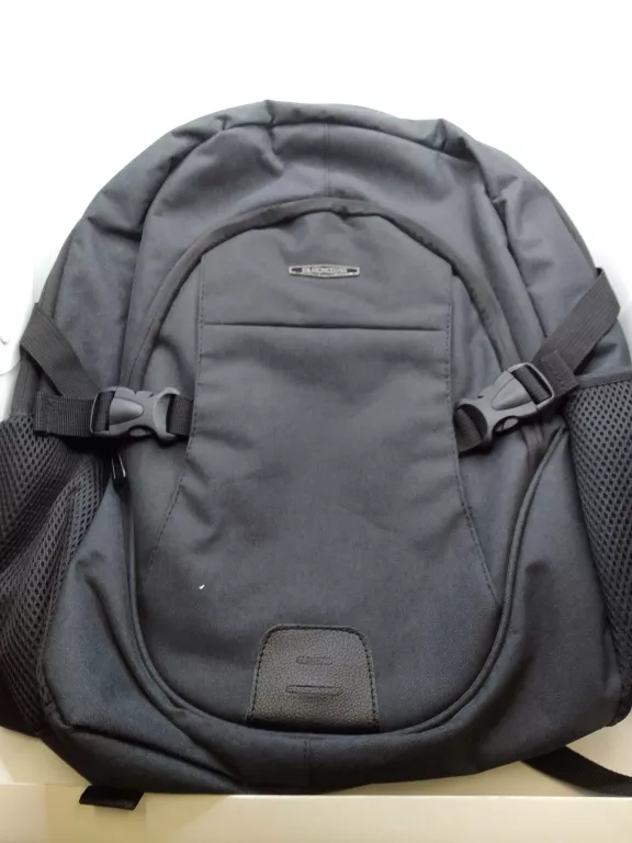 plecak-black-come-woolworth-dworcowa-26-bytom