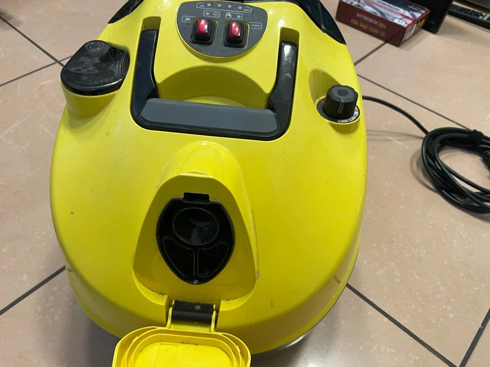 odkurzacz-parowywodny-karcher-sv7-2200w-12l-kolor-dominujacy-129357-11