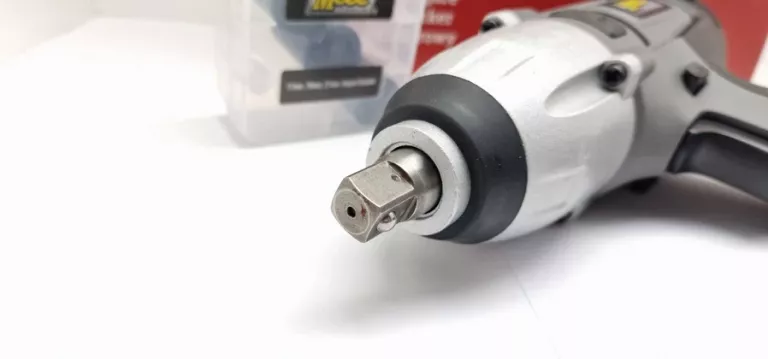 KLUCZ UDAROWY MEEC TOOLS 013729 400NM 450W
