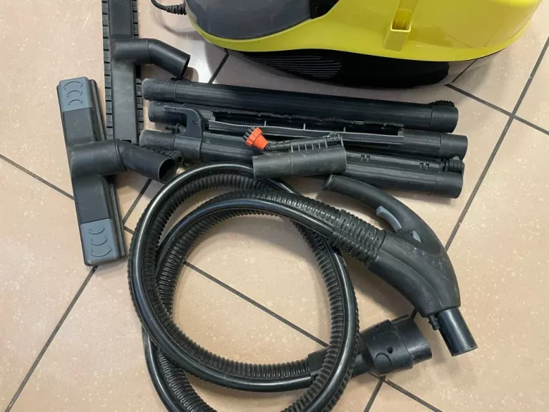 ODKURZACZ PAROWY/WODNY KARCHER SV7 2200W 1,2L