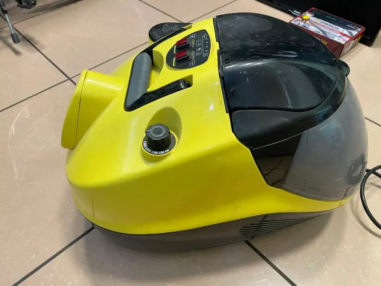 ODKURZACZ PAROWY/WODNY KARCHER SV7 2200W 1,2L