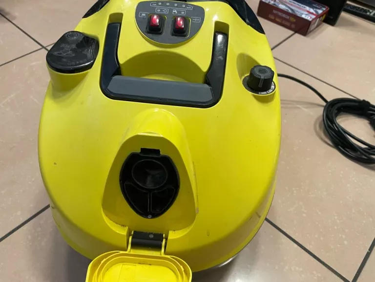 ODKURZACZ PAROWY/WODNY KARCHER SV7 2200W 1,2L