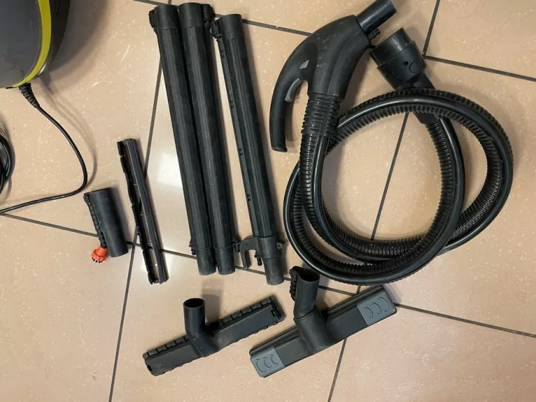 ODKURZACZ PAROWY/WODNY KARCHER SV7 2200W 1,2L