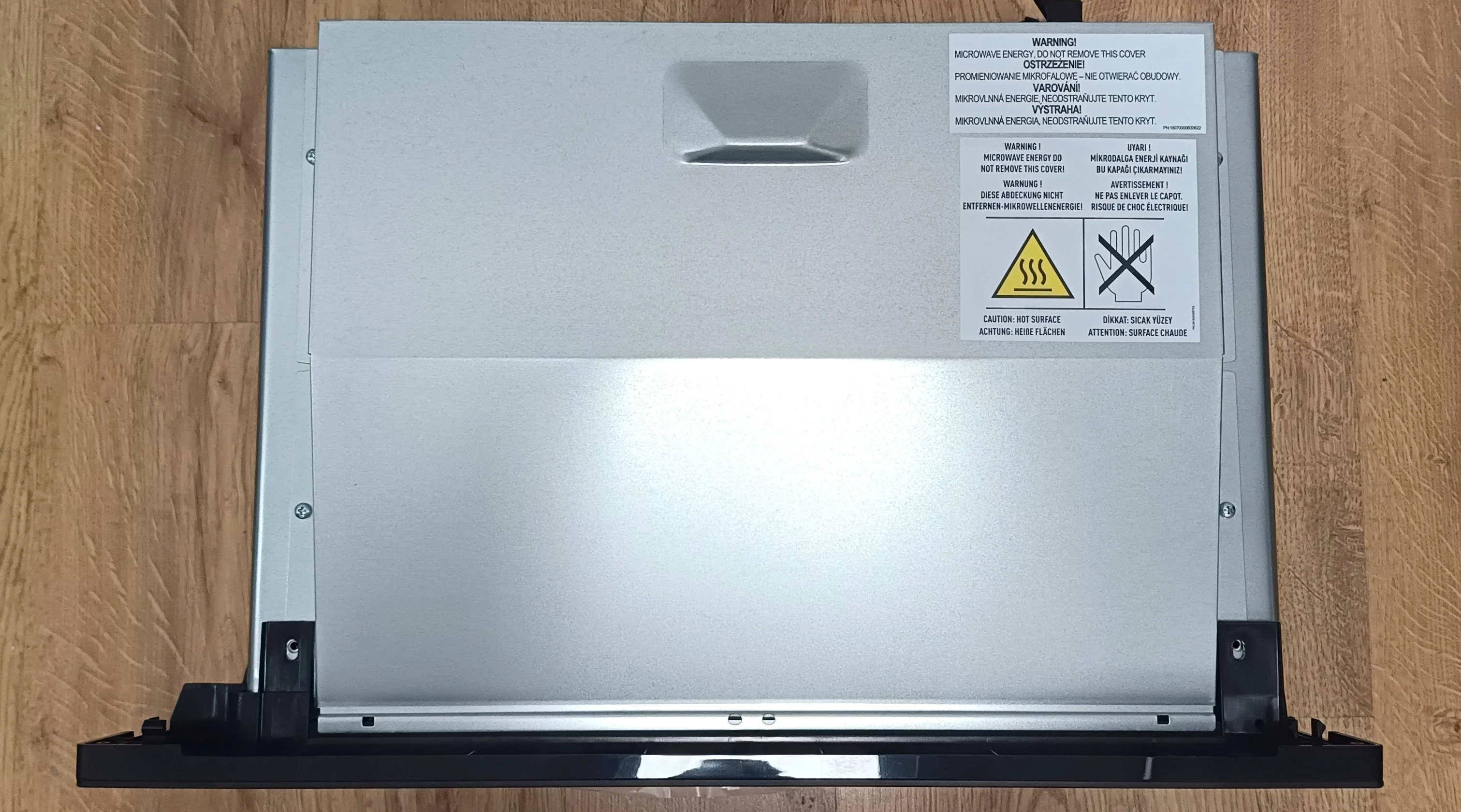 kuchenka-mikrofalowa-grundig-gmi12311b-pojemnosc-25000