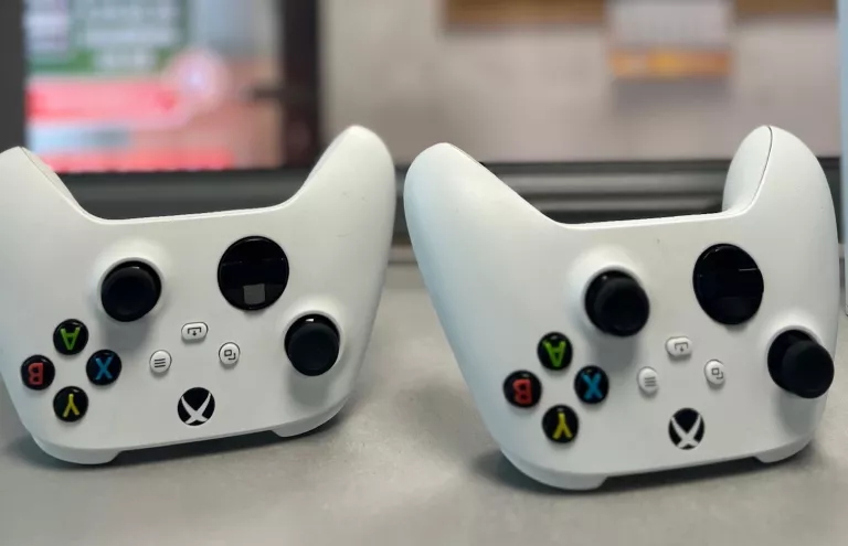 KONSOLA XBOX SERIES S RRS-00010 512GB/ZESTAW