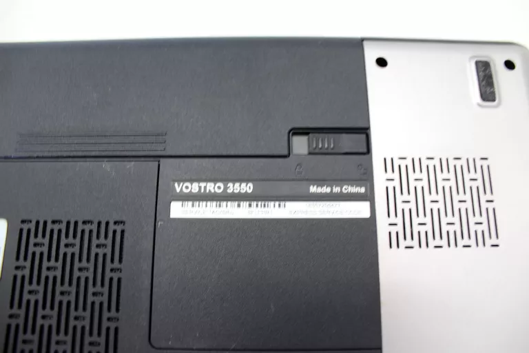 LAPTOP DELL VOSTRO 3550