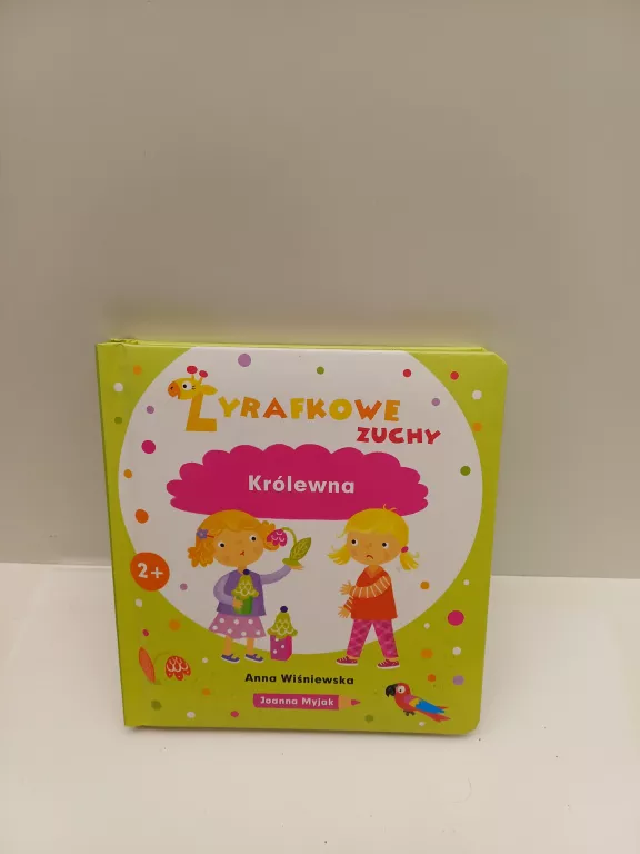 ŻYRAFOWE ZUCHY KRÓLEWNA KSIĄZKA