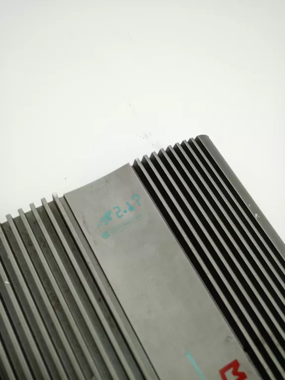 SUBWOOFER DAYTON CLASS-D 300 W DIBESI 12 DBS PS1205-8 + WZMACNIACZ