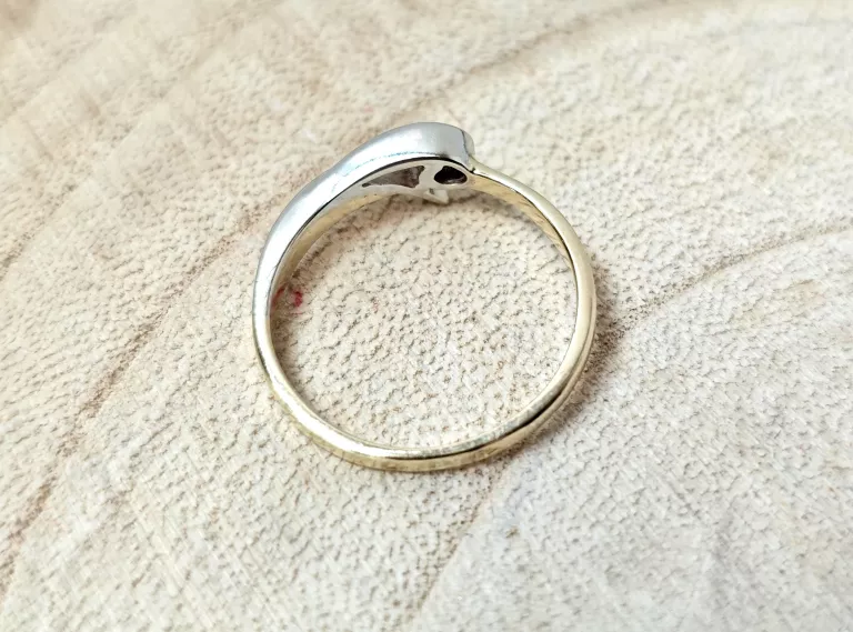 zloty-pierscionek-brylant-na-lapce-z-bialego-zlota-207gr-585-r13-rozmiarsrednica-wew-mm-372-13