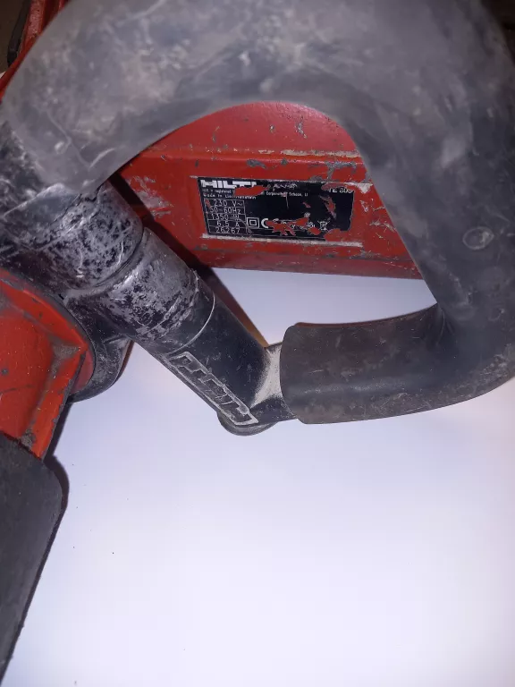 MŁOT UDAROWY WYBURZENIOWY HILTI TE 805