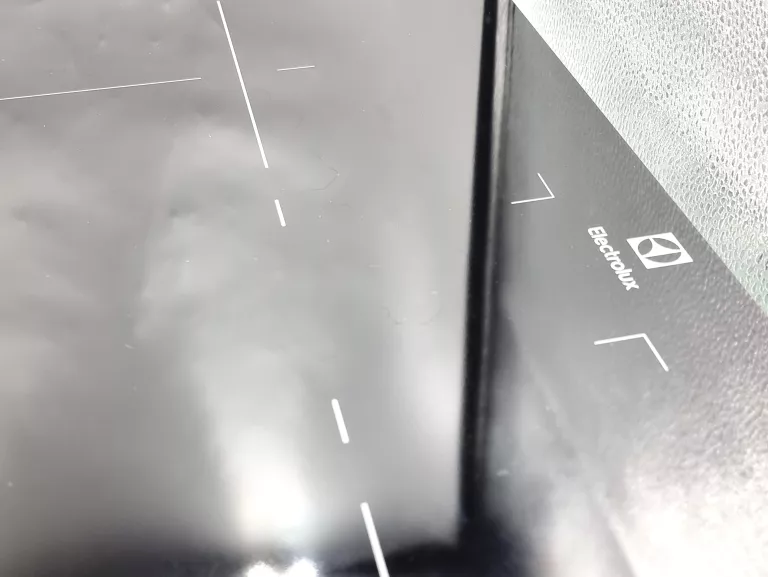 PŁYTA ELEKTRYCZNA INDUKCYJNA ELECTROLUX EHL6740FAZ