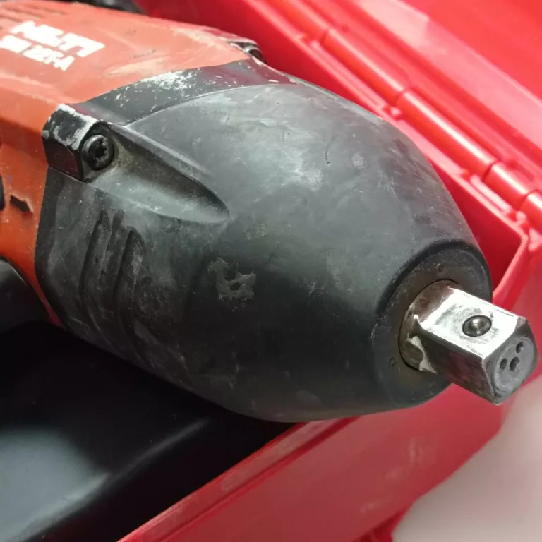 KLUCZ UDAROWY HILTI SIW 22T-A AKU+ŁADOWARKA+WALIZKA OKAZJA!