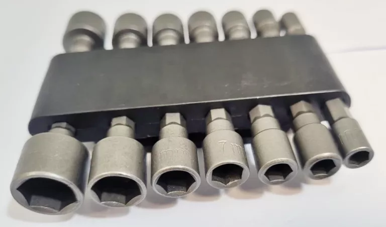 zestaw-nasadek-bitow-do-wkretarki-ean-gtin-5907364217554