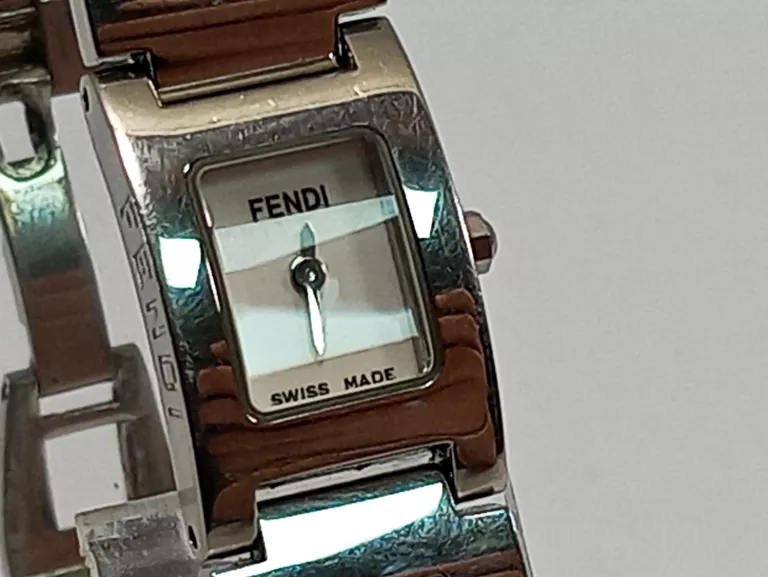 ZEGAREK DAMSKI FENDI