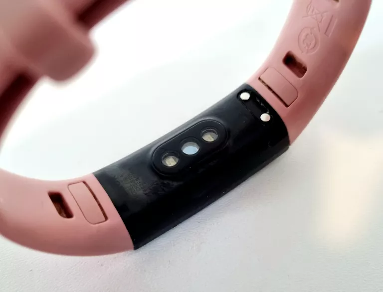 SMATBAND HONOR BAND 5 Z ŁADOWARKĄ