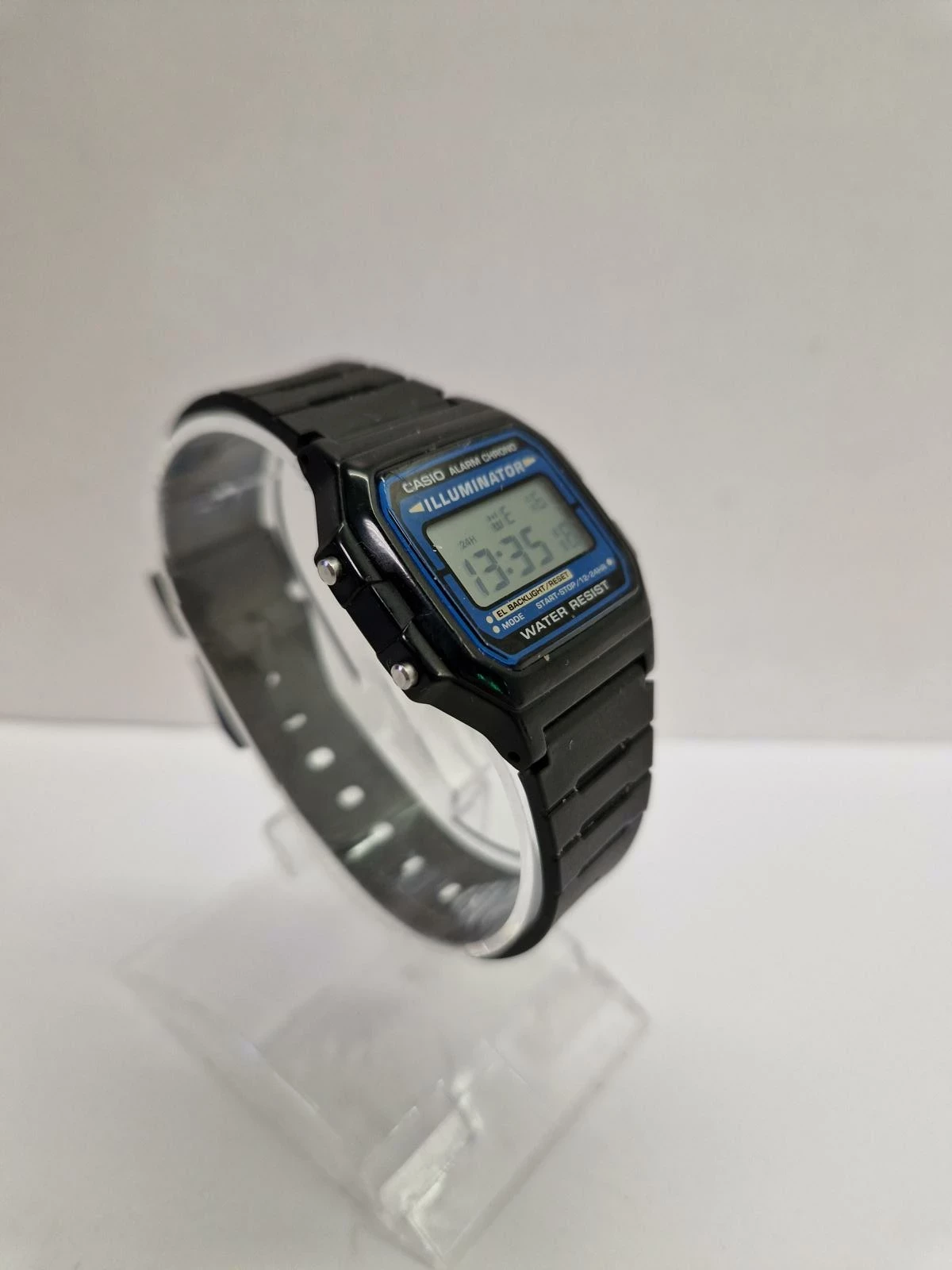 zegarek-casio-illuminator-f105-czarny-at-dobry-stan-material-paska-129219-10