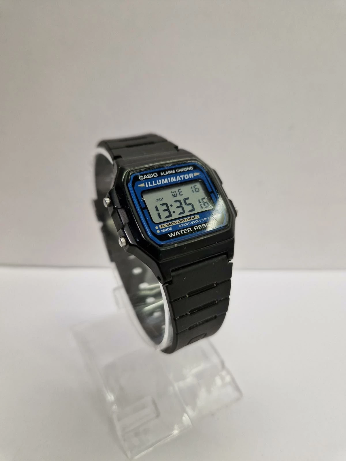 zegarek-casio-illuminator-f105-czarny-at-dobry-stan-mechanizm-18738-1