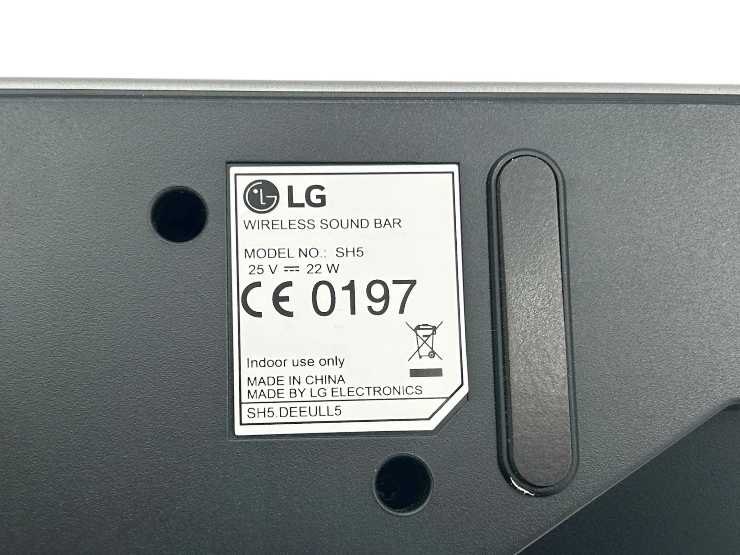 soundbar-lg-sh5-320w-21-bluetooth-suboower-pilot-model-sh5